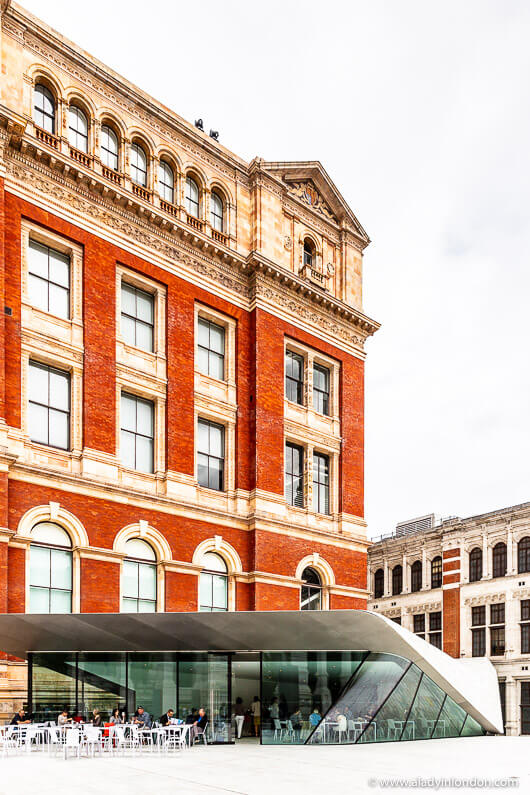 V&A