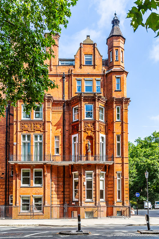 Pont Street, Knightsbridge