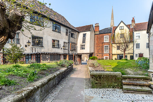 Tombland Alley