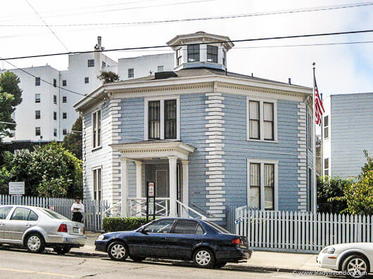 Octagon House Museum in San Francisco