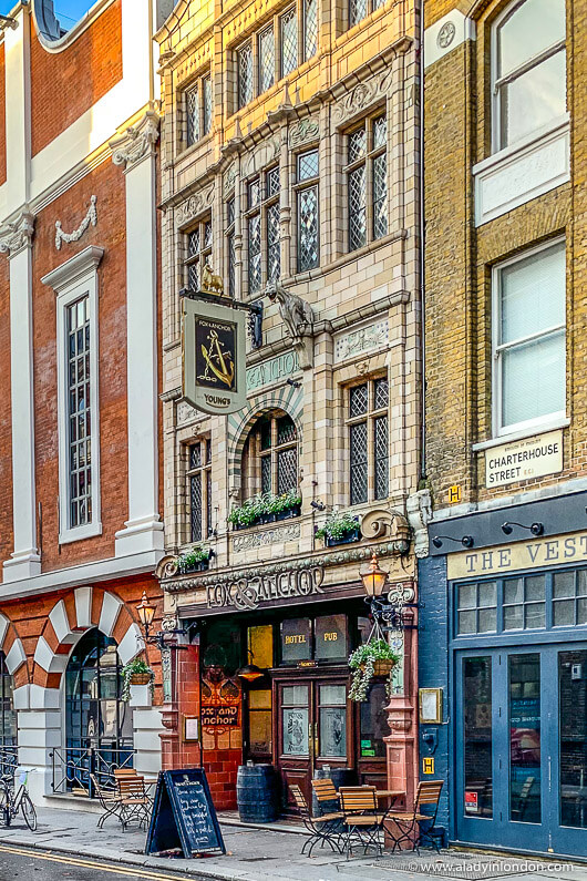 Fox and Anchor Pub in Clerkenwell, London