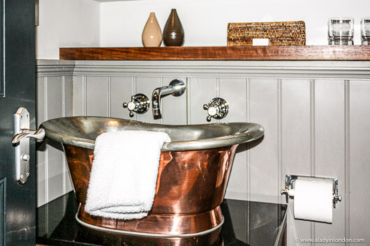 Bathroom at the Fox & Anchor Pub in London