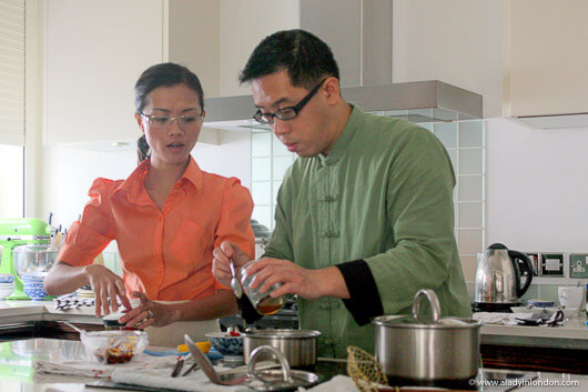 Pei and assistant at Teanamu Teahouse