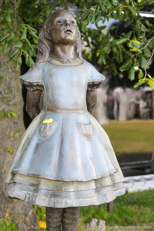Hampton Court Palace Garden Festival Statue