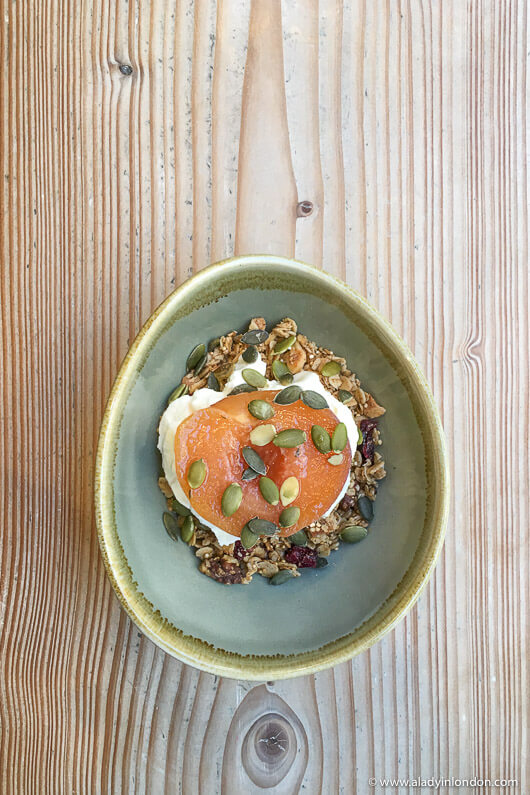 Breakfast at Iris and June, London