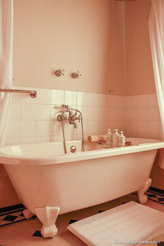 Bathroom at Ceylon Tea Trails in Sri Lanka