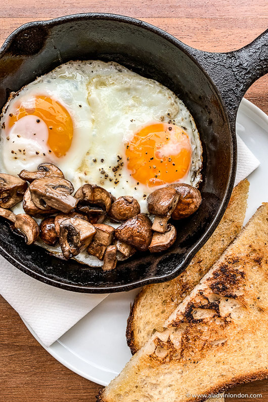 London Breakfast of Eggs and Mushrooms