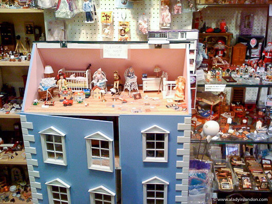 Hampstead Antiques Shop