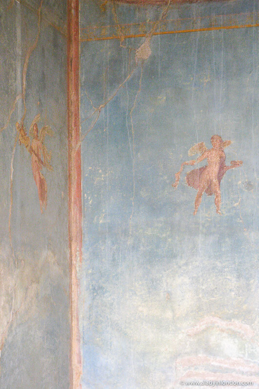 Painting on a Pompeii Day Trip