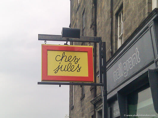 Sign for Edinburgh restaurant Chez Jules