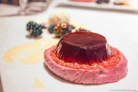 Dessert a One Aldwych hotel dinner