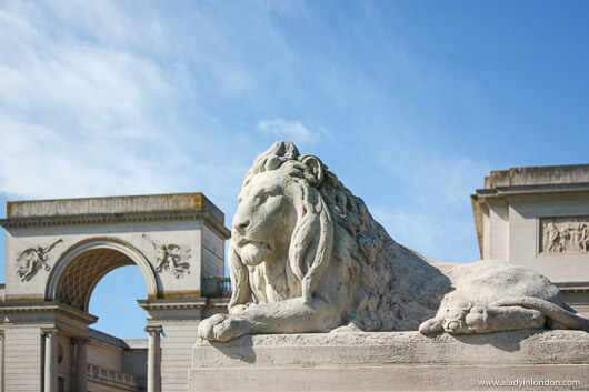 Lion sculpture outside the Legion of Honor museum in San Francisco, California