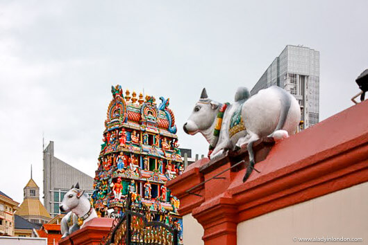 Sri Mariamman Temple, Singapore