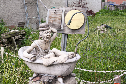 Sculpture in a yard in Wicker Park, Chicago
