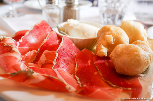 Lunch at Trattoria 4 Leoni Restaurant in Florence, Italy
