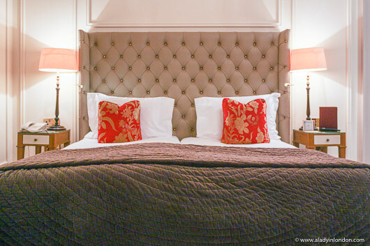Bed in The Kensington Hotel in London