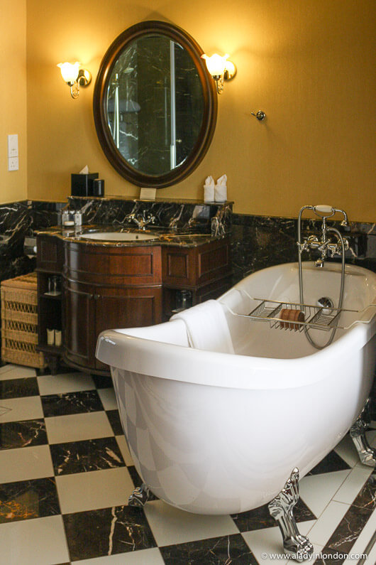 Bathroom in The Majestic Hotel in Malacca