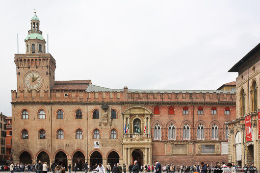 Piazza Maggiore in Bologna, Italy