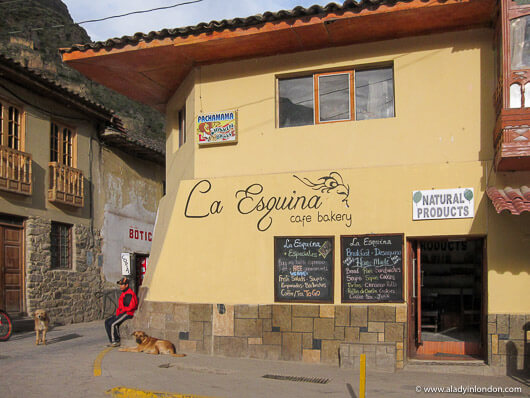 La Esquina cafe in Ollantaytambo, Peru
