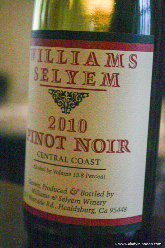 Williams Selyem Central Coast Pinot Noir 2010 wine