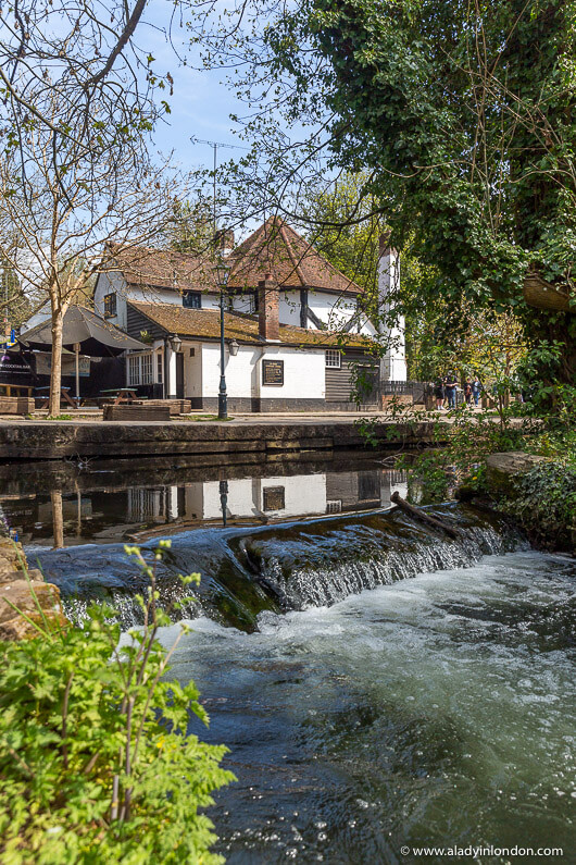 Ye Olde Fighting Cocks pub, St Albans