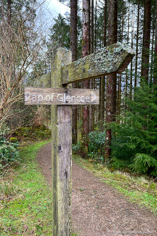Pap of Glencoe Signpost