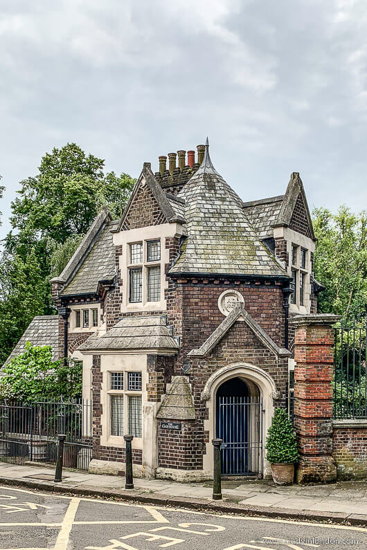 Hampstead Gatehouse