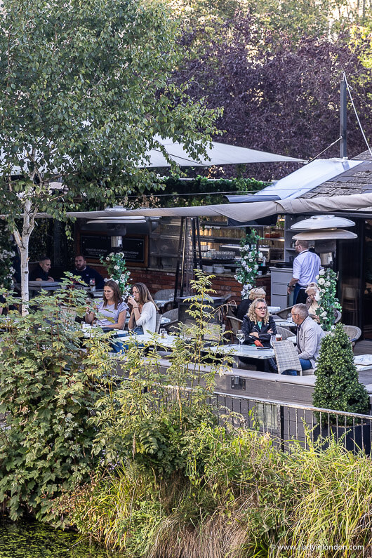 Little Venice restaurant on Grand Union Canal