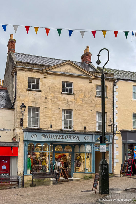 Stroud shop