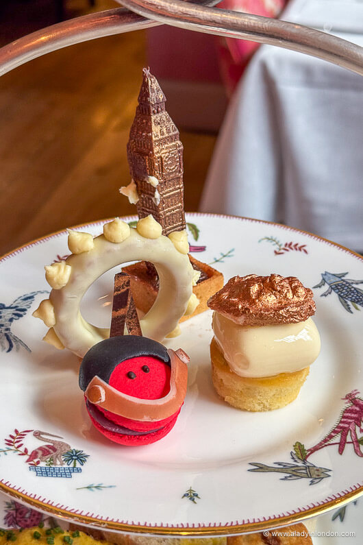 Pastries shaped like London landmarks