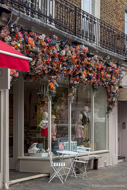 Elizabeth Street-Laden mit Blumen
