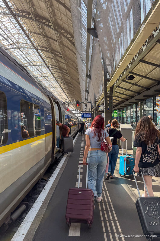 Amsterdam train