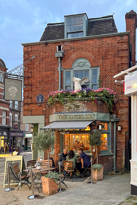 Highgate pub