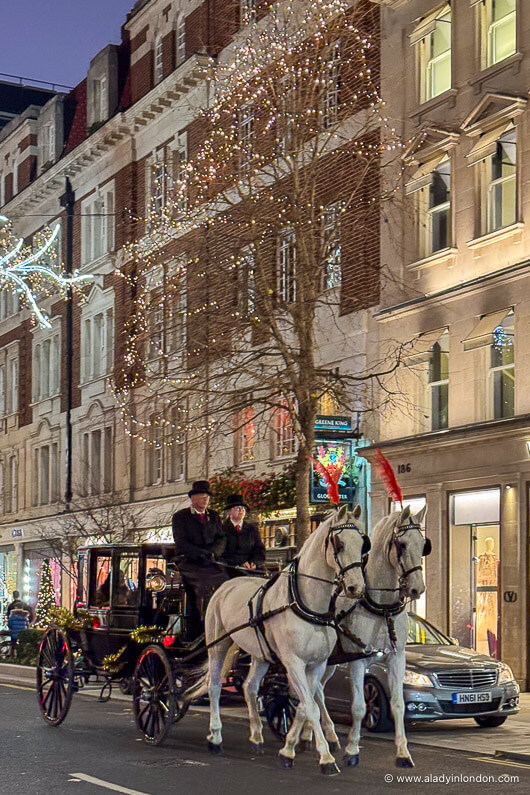 Knightsbridge Horse and Carriage at Christmas